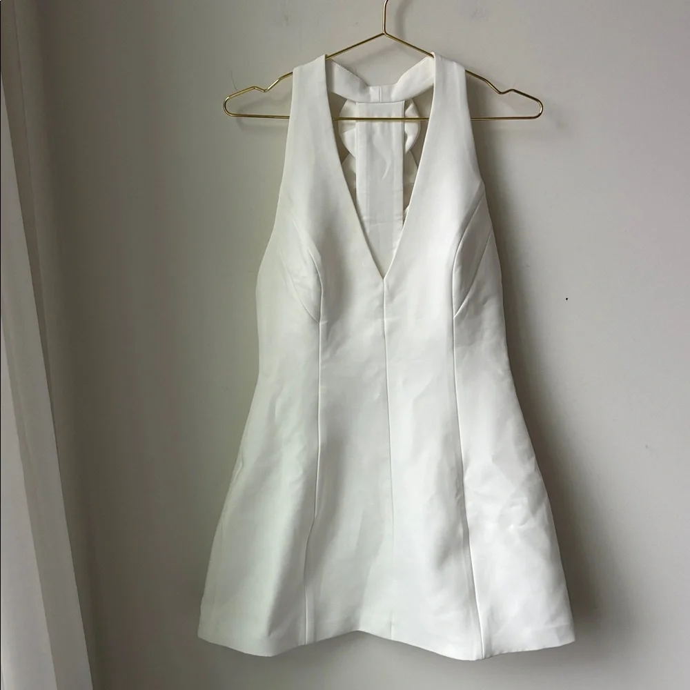 NWT Showpo. Yelena Mini Dress Halter Bow Detail Zip Side Night Out Bride  Size 8